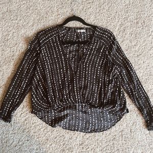 UO Silence Noise Crisscross Top